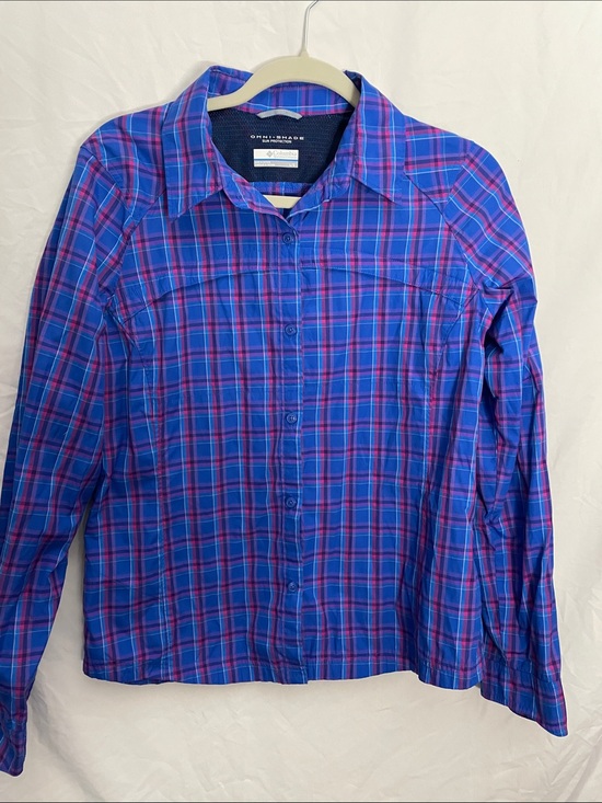 Columbia Tops - Columbia Omni-Shade Sun Protection Blue and Pink Plaid Women’s Button-Down Shirt